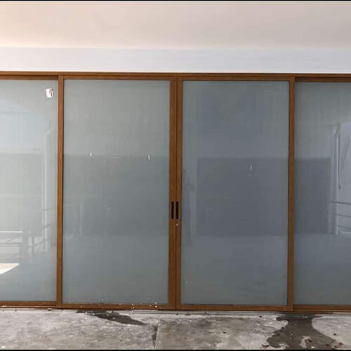 Colocar Insulfilm em Porta de Vidro